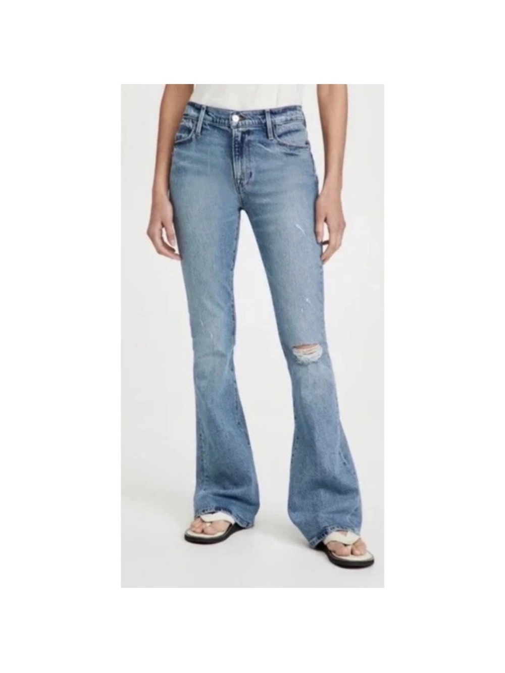 Frame Le High Flare in Crystal Beach Jeans with Subtle Distressing Size 28 - Picture 2 of 14